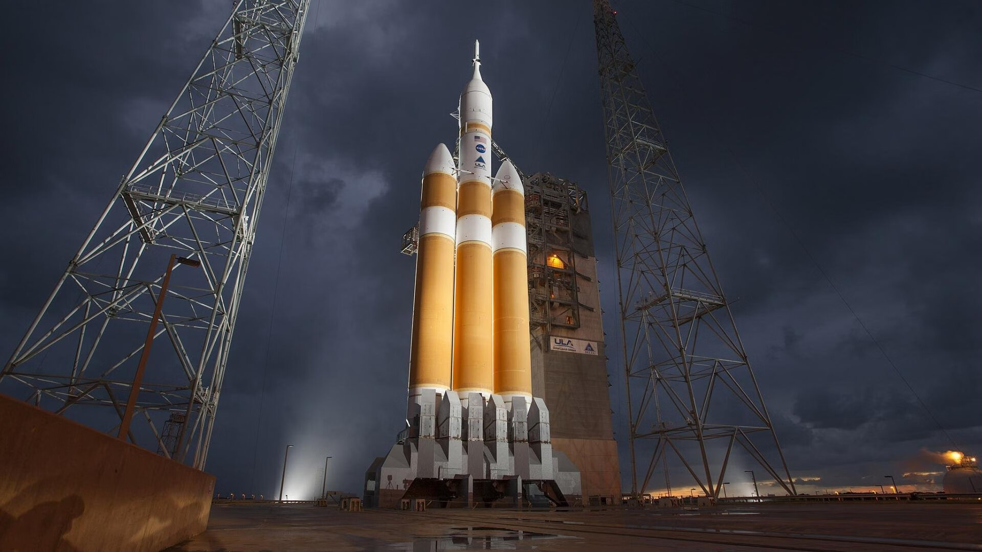 史密斯仰泳三连胜状态火热,史密斯教练