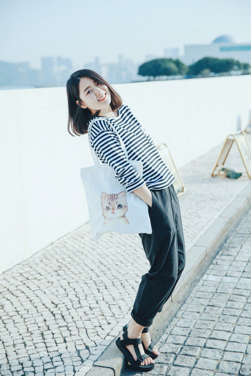 未来足球场馆将实现全景监控，安全保障更进一步，足球场全景照片